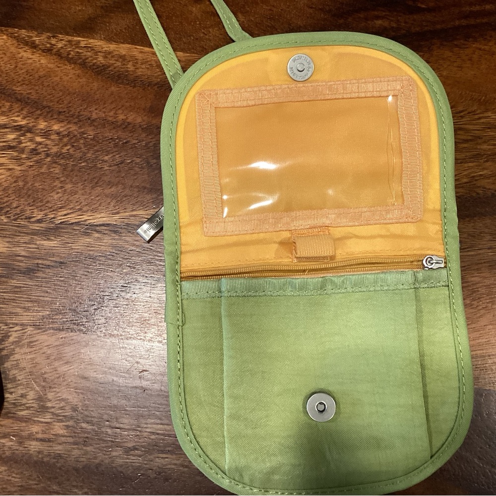 Baggallini Green Crossbody Bag - Picture 5 of 11